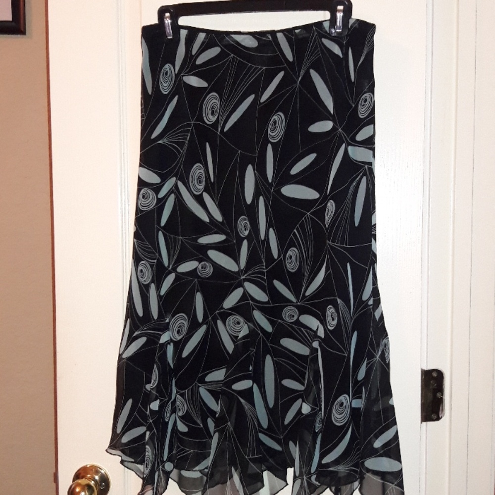 Black/Light Blue Floral Fluttery Skirt